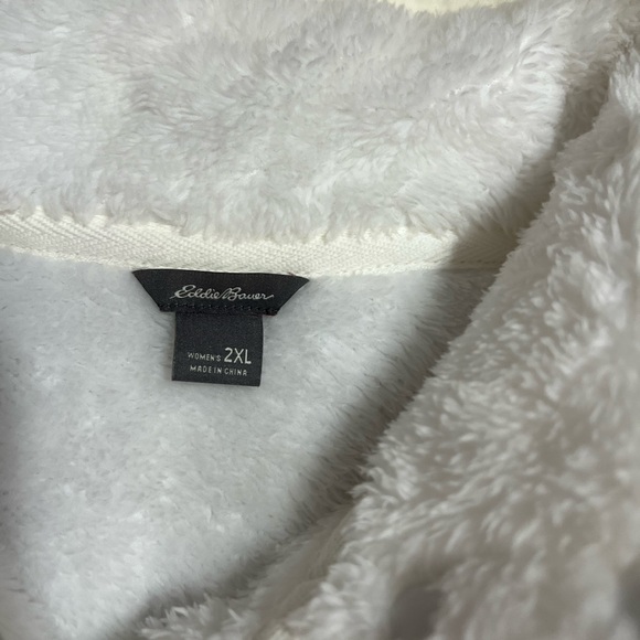 Eddie Bauer Soft White Fleece Jacket NWT - Picture 4 of 4